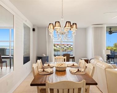 3313 Sunset Key Circle - Photo Thumbnail 16