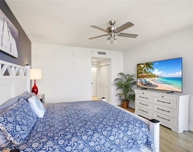 3313 Sunset Key Circle - Photo Thumbnail 19