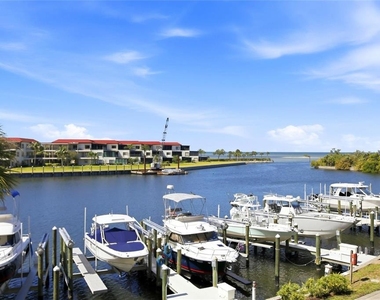 3313 Sunset Key Circle - Photo Thumbnail 7