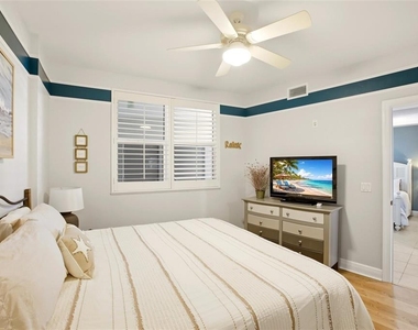 3313 Sunset Key Circle - Photo Thumbnail 26