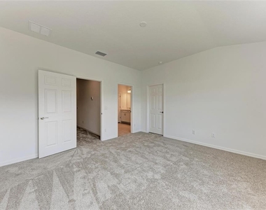 317 Via Tuscany Avenue - Photo Thumbnail 20