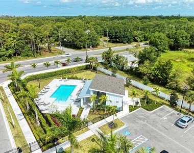 317 Via Tuscany Avenue - Photo Thumbnail 43