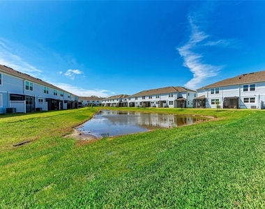 317 Via Tuscany Avenue - Photo Thumbnail 37