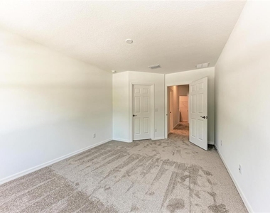 317 Via Tuscany Avenue - Photo Thumbnail 30