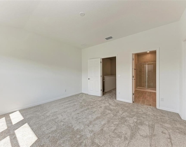 317 Via Tuscany Avenue - Photo Thumbnail 21