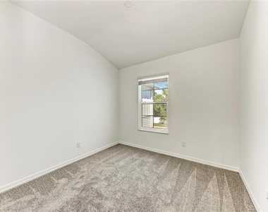 317 Via Tuscany Avenue - Photo Thumbnail 25