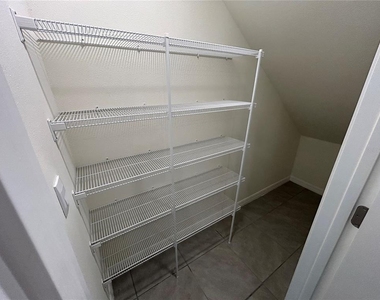 8736 Milestone Drive - Photo Thumbnail 7
