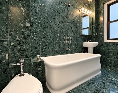 55 West 55th Street - Photo Thumbnail 4