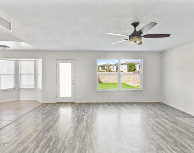 10799 Walden Pond Street - Photo Thumbnail 8
