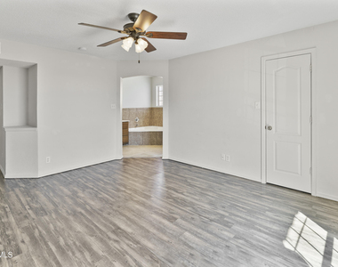 10799 Walden Pond Street - Photo Thumbnail 27
