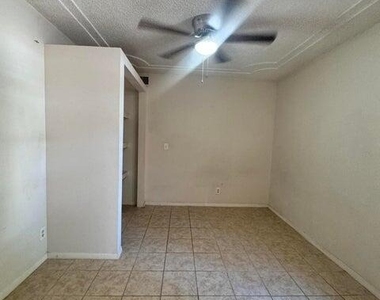 386 Mccune Road - Photo Thumbnail 5
