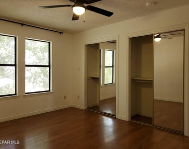 2005 Bob Gilder Place - Photo Thumbnail 32