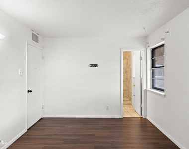 5409 Edmonton Avenue - Photo Thumbnail 17