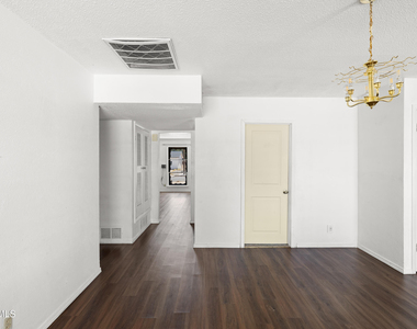 5409 Edmonton Avenue - Photo Thumbnail 13