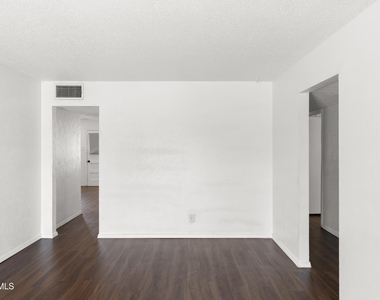 5409 Edmonton Avenue - Photo Thumbnail 6