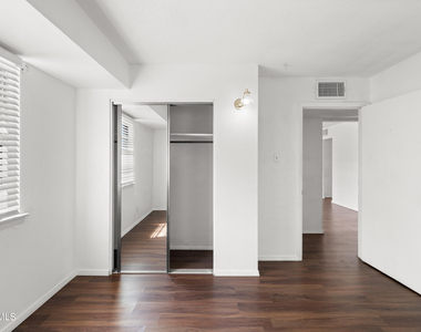 5409 Edmonton Avenue - Photo Thumbnail 25