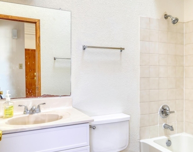 10941 Whitey Ford Street - Photo Thumbnail 18
