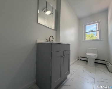 762 Woodin Street - Photo Thumbnail 12