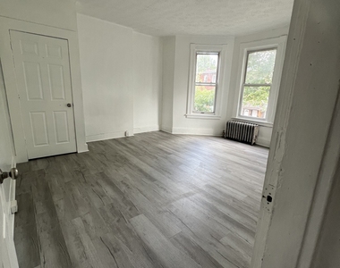 121 Babcock Street - Photo Thumbnail 6