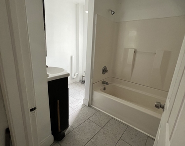 121 Babcock Street - Photo Thumbnail 8