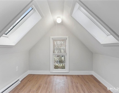 393 Huntington Street - Photo Thumbnail 24