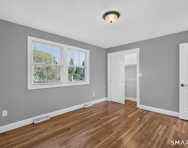 135 York Street - Photo Thumbnail 13