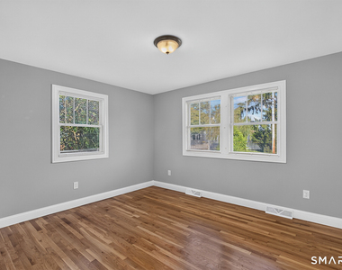 135 York Street - Photo Thumbnail 10
