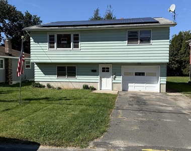 62 Rosemount Avenue - Photo Thumbnail 21