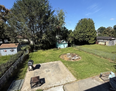 62 Rosemount Avenue - Photo Thumbnail 19