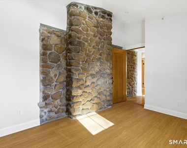 2750 Whitney Avenue - Photo Thumbnail 22