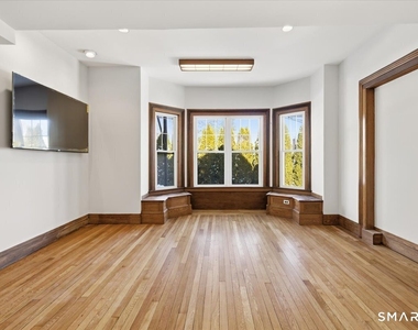 2750 Whitney Avenue - Photo Thumbnail 7