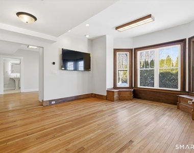 2750 Whitney Avenue - Photo Thumbnail 6