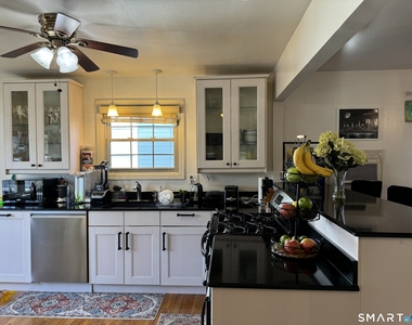 425 Huntington Road - Photo Thumbnail 8
