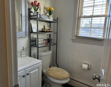 425 Huntington Road - Photo Thumbnail 9