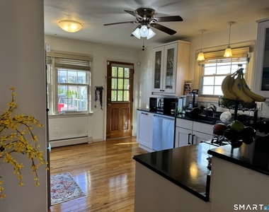 425 Huntington Road - Photo Thumbnail 7