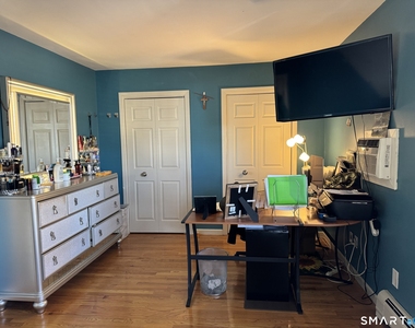 425 Huntington Road - Photo Thumbnail 16