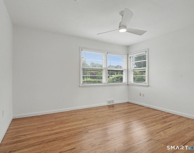 100 Lakeshore Terrace - Photo Thumbnail 29