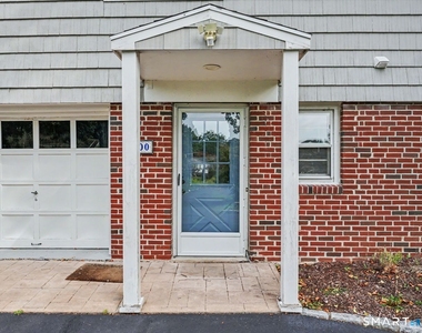 100 Lakeshore Terrace - Photo Thumbnail 11