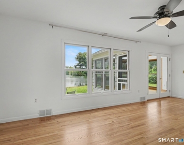 100 Lakeshore Terrace - Photo Thumbnail 14