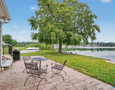 100 Lakeshore Terrace - Photo Thumbnail 7