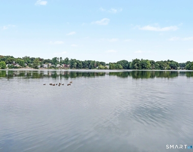 100 Lakeshore Terrace - Photo Thumbnail 10