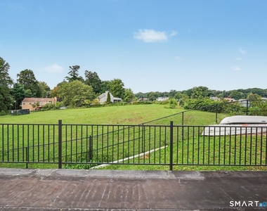100 Lakeshore Terrace - Photo Thumbnail 9