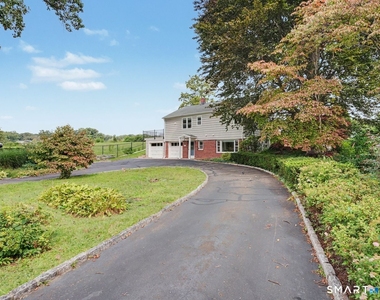 100 Lakeshore Terrace - Photo Thumbnail 1