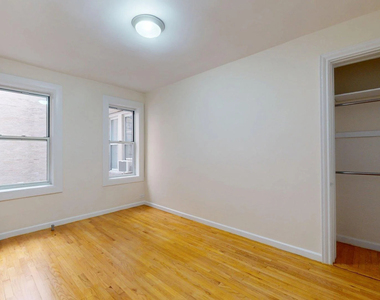 117 West 13th Street - Photo Thumbnail 1