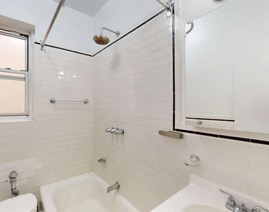117 West 13th Street - Photo Thumbnail 2