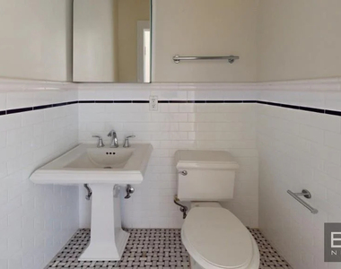 166 2nd Avenue - Photo Thumbnail 7