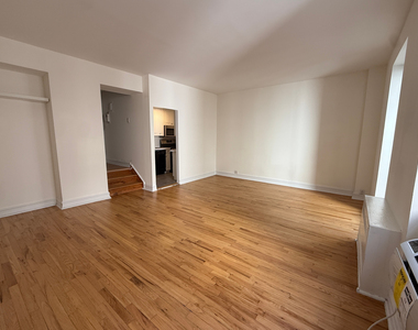 201 East 12th Street - Photo Thumbnail 4