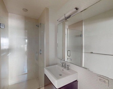 220 East 63rd Street - Photo Thumbnail 2