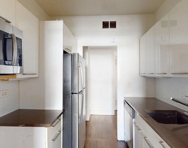 220 East 63rd Street - Photo Thumbnail 3