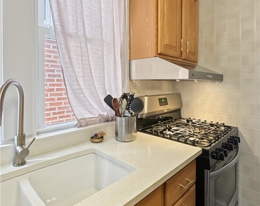 2904 Brentwood Ave - Photo Thumbnail 6